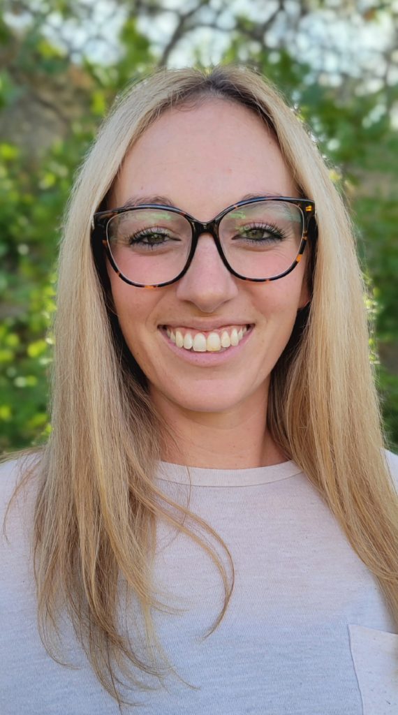 Amber Hardekopf headshot outside
