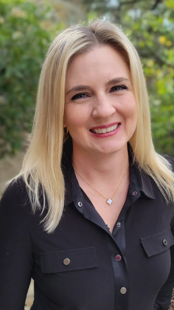 Headshot of Beth Diana